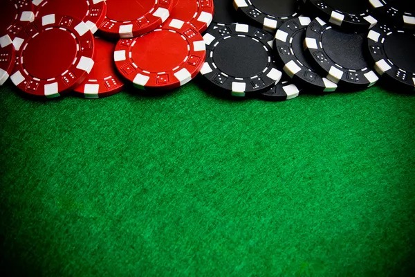 Live-dealer blackjack table streamed on a mobile phone screen